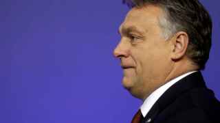 Orban fracasa por los pelos en su enmienda constitucional contra las cuotas de refugiados.