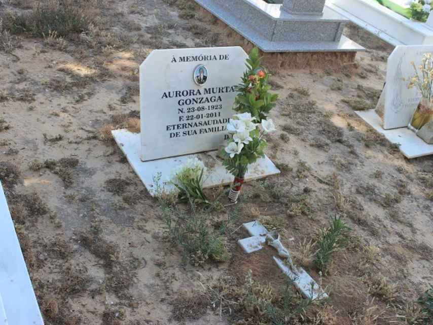 Los restos de Aurora reposan en el cementerio de Vila-Real