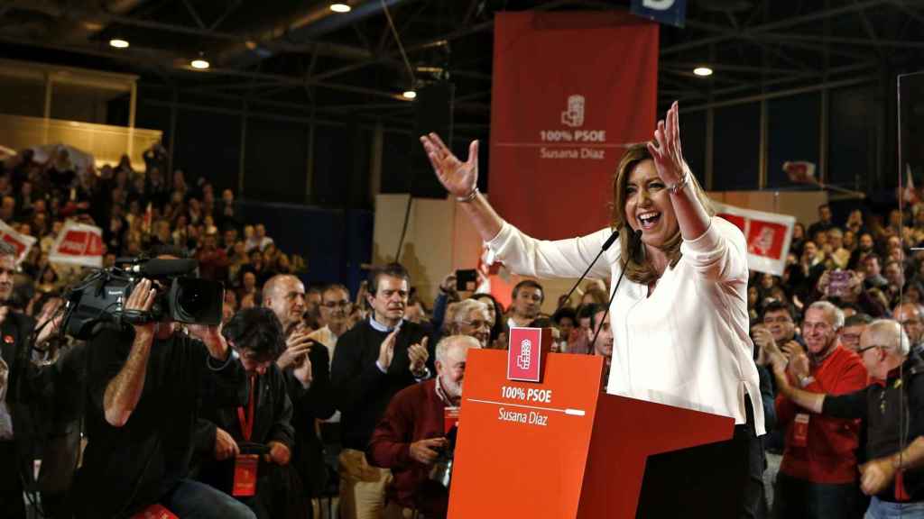 [LA RAZÓN] CIS | PSOE primero, C's segundo, bajanda histórica de PP y Podemos PSOE-Susana_Diaz-Pedro_Sanchez-Politica_203740674_31558713_1024x576